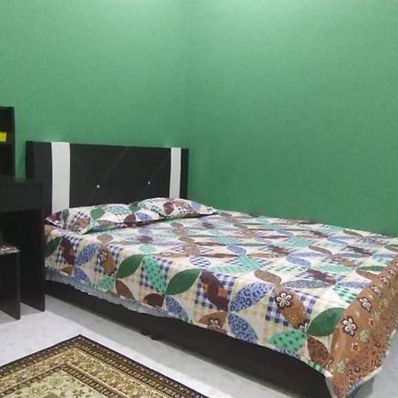 Homestay Kak Tiy Kuala Terengganu Buitenkant foto